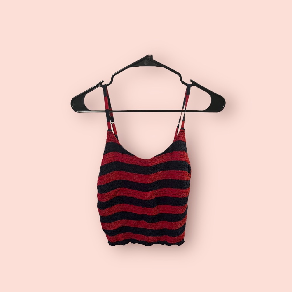 HOLLISTER NAVY AND RED SCRUNCHED TANK